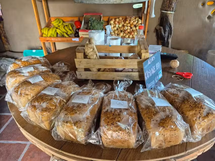 K&acirc;m&icirc;are, almac&eacute;n natural y verduleria