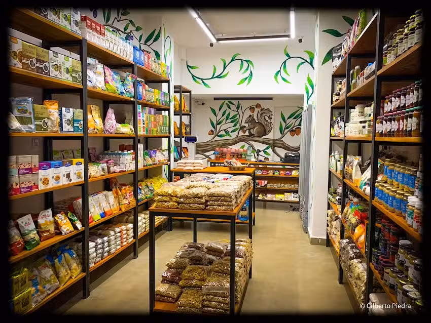 Macadamia Natural Market