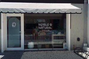 Noble y natural