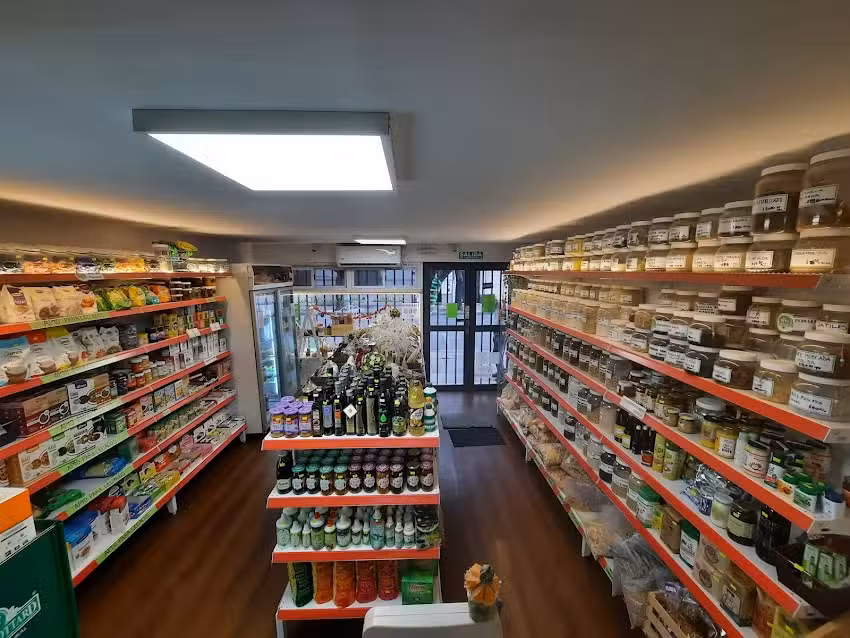 Ra&iacute;ces Almac&eacute;n Natural y algo m&aacute;s&hellip;