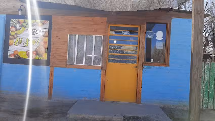 Sof&iacute;a mundo informal