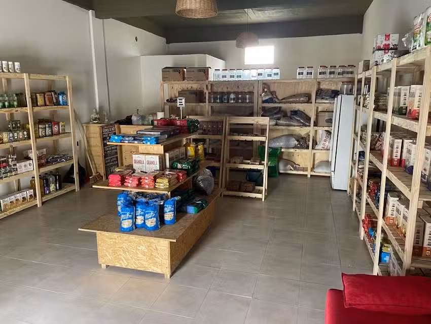 Tamashī, Almac&eacute;n Natural